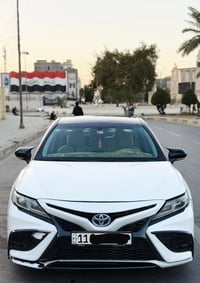 من رخصة الادمنية  للبيع كامري خليجي هايبرد تكسي دبي 2019 مسجله 2023 شر...