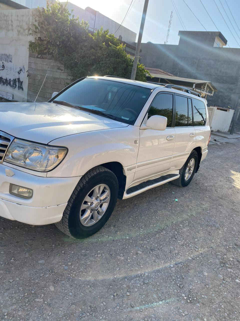 مونيكا 2005 گيرئوتوماتيك مه ركه زى جام كاره باى فول رقم سليمانى سه نه وى بو2027تازه يه سه ياره يه كى بيمه سره ف سؤنه ريم داناوه سعرى 180معامه له يه كى كه م ***********
