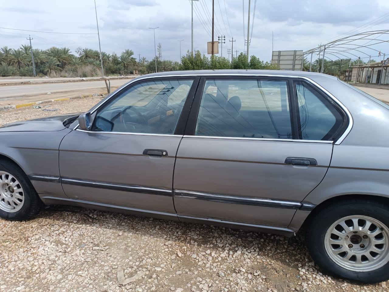 سلام عليكم بي أم 735 للبيع السياره كير ومكينه وحداديه خير من الله مثل ماوضحه بالصور السياره حلوه ومكفوله رقم بغداد دولي تحويل مباشر السعر 33لتواصل‏
‪0786 180 6648‬‏
