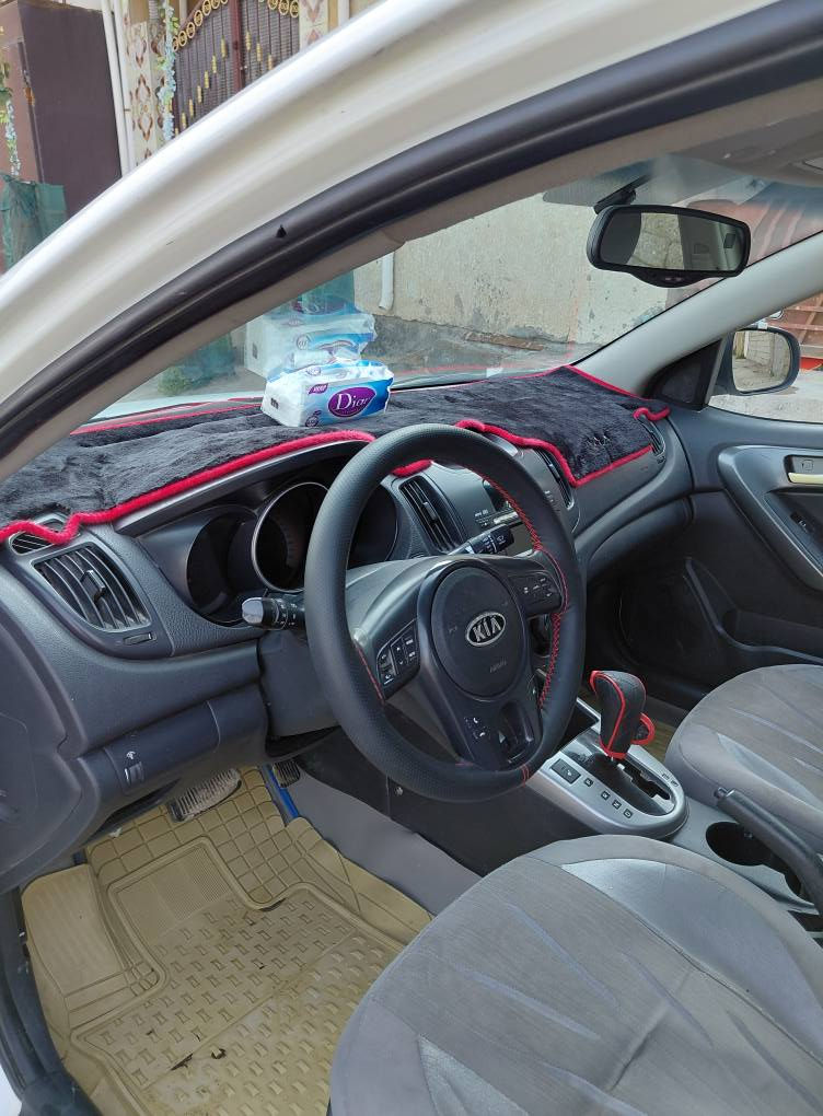 السلام عليكم 
سيراتو موديل ٢٠١٠
مصبوغه حزام للجماليه مكفوله من الضربه
سياره تخم تاير تبريد حداديه سيارة جاهزه 
كير مكينه سياره جاهزه من الدعاميه للدعاميه الف متصرف عليه
رقم سليمانيه رقم وسنويه كله جديد تريد وكاله تريد تحويل 
السعر ٨٣وبيها مجال حك الجيه
مكان السياره واسط صويره
للاستفسار 
***********
*********** الصويرة, واسط
