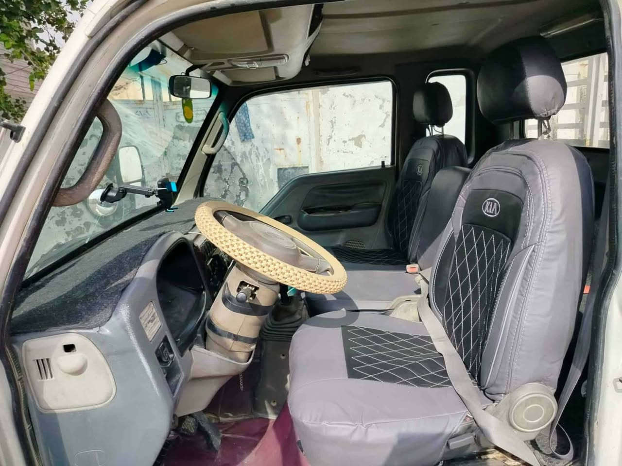 كيا موديل 2002
رقم صلاح الدين 
سنوية الى2027
السعر 75سيارة مكفولة من كير واكسل ومحرك ورقم شاصي تواصل عل رقم ***********
