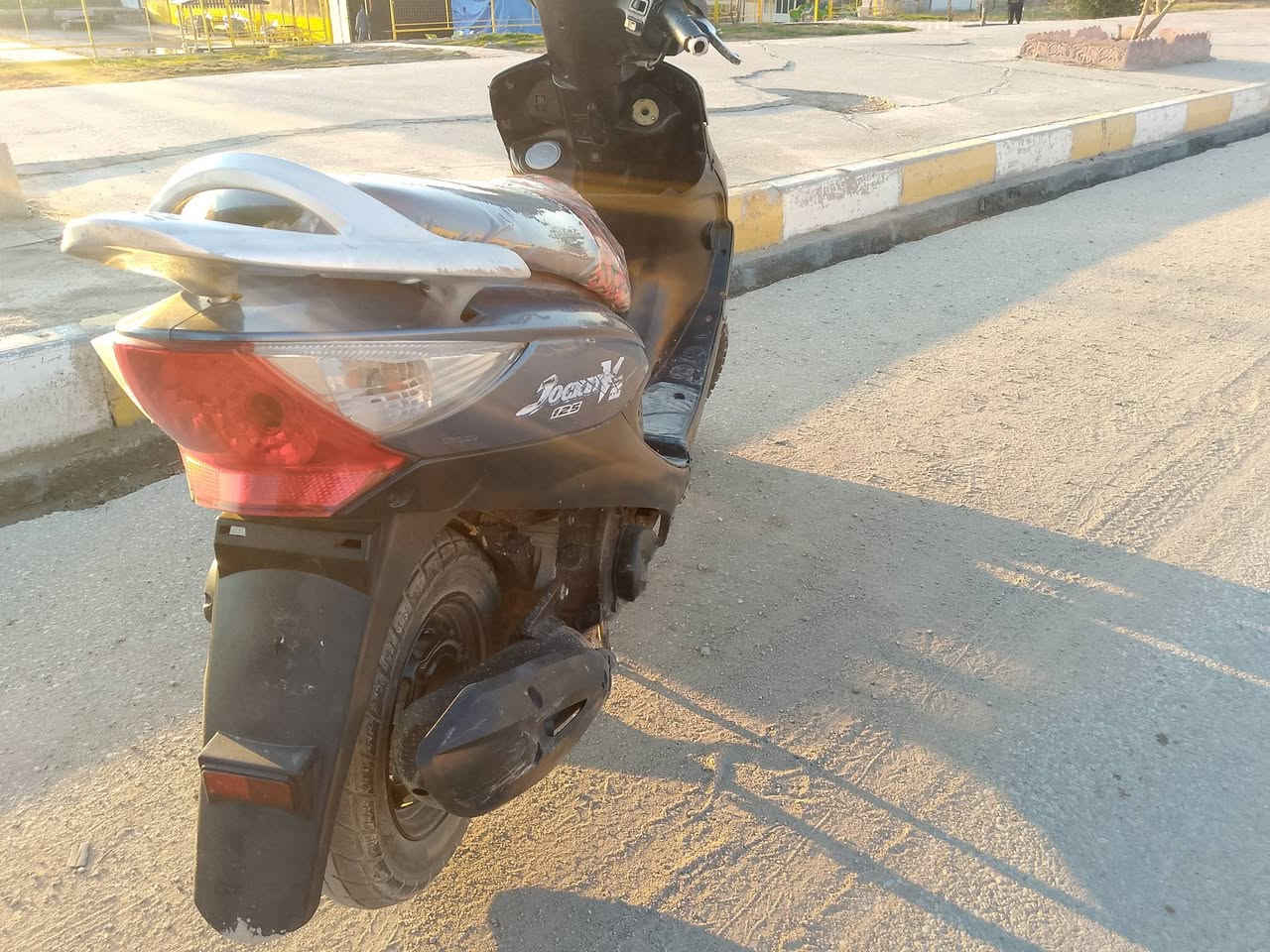 السلام عليكم  كامكو للبيع عوزها جويتر فقط دراجه شغالة نكره سلف كهربايات كلها شغاله مكاني رفاعي لاستفسار خاص ***********
