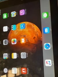 ايباد ٢ • ٦٤ جيجا • واي فاي وخلوي