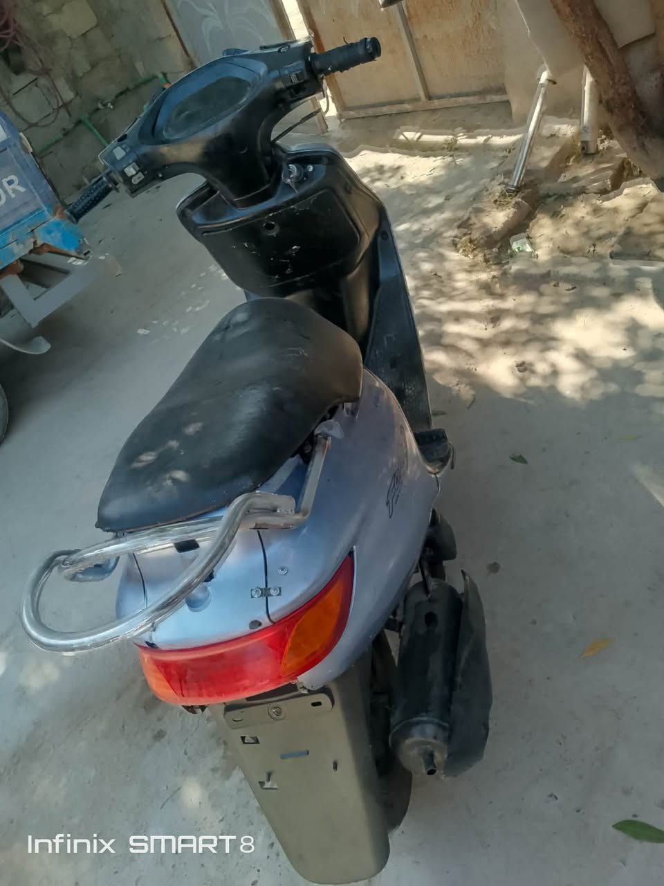 سلام عليكم فراشة للبيع كاملة مبية اي خلل السعر225
مكاني جبلة ورة مستشفى الامام علي 
***********
