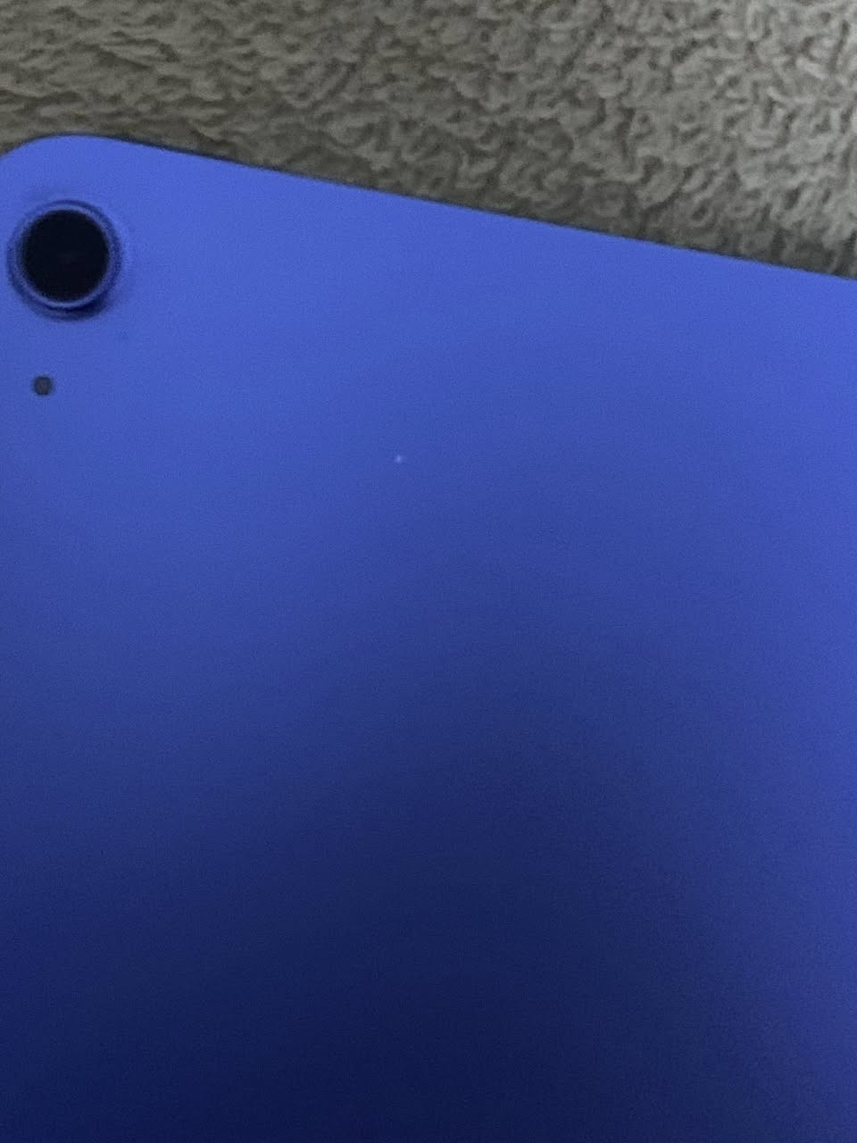 السلام عليكم
ايباد 11 ذاكرة 128gb
بطارية 96% استخدام 6 اشهر
بي نقطة صغير في الظهر ممبينة 
سعر 475 
مكاني بغداد حي الجامعه


**إذا كنت صاحب هذا الإعلان وتريد حذفه لأي سبب، رجاءا أرسل رسالة إلى الدعم الفني**