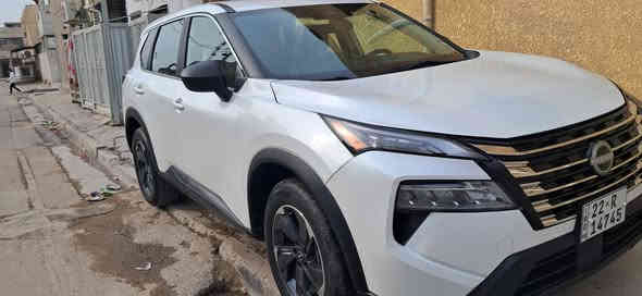 السلام عليكم 
نيسان SV  للبيع موديل 2024
سياره جديده بصمه بصمه تشغيل لايت ليد وزينون بلادي صندوك كهرباء حساس خلفي نقطعه عمياء رادار امامي وخلفي وبعد مواصفات ال SV معروفه قطعتين بيها السياره سعرها 180 
رقمي ***********
