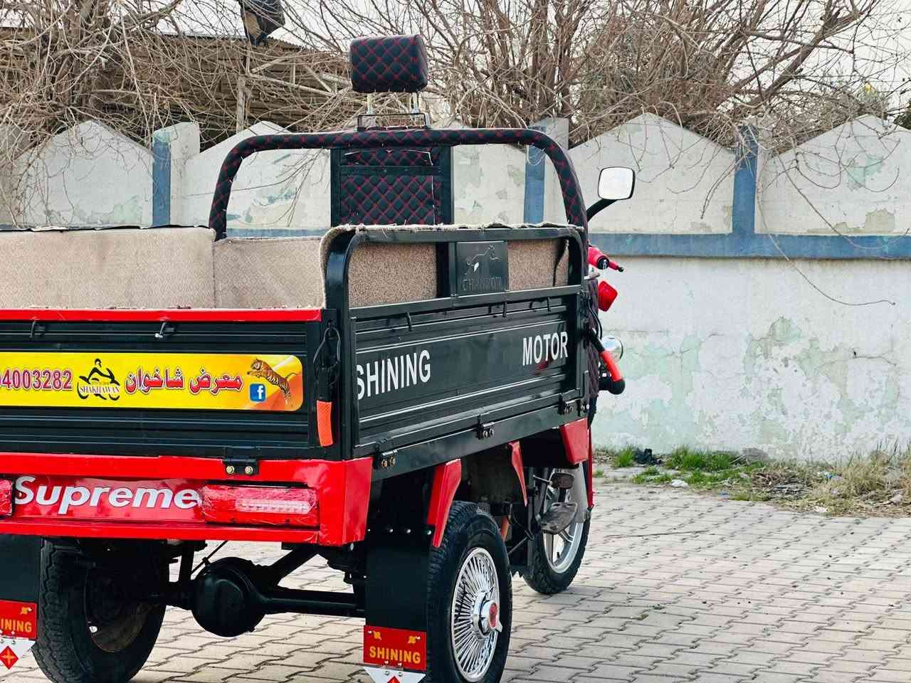 سلام وعليكم شباب عندي هاي الستوتات  للبيع شاخوان فحله وقلاب موديل 2021 ثنينهن محرك موديل 2024 والخ محرك 2023 انطيهن ب شرط قطرة صبغ مابيهـ رگبه محرك شاصي ب شرط كهربائيات كلهـ شغاله تايرات جوبلس ونضاف مال جناي
انطيهن كفاله عامه 
شراي اتصل ودلل مو شراي رجاً اعبر المنشور
***********
***********
