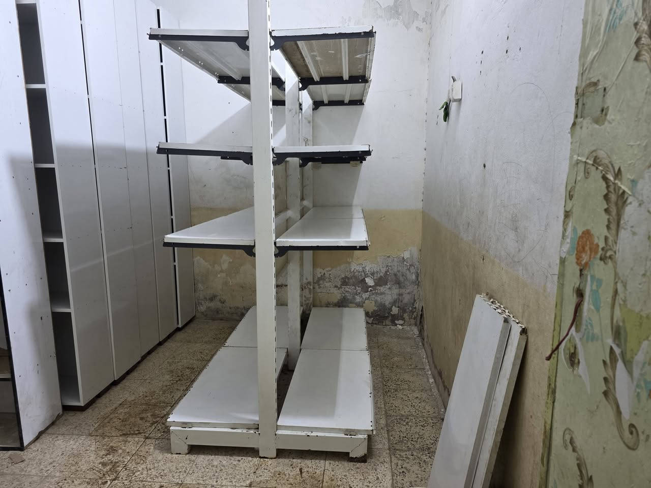 للبيع سفن نضيفات الاتصال *********** وتساب العماره ميسان
