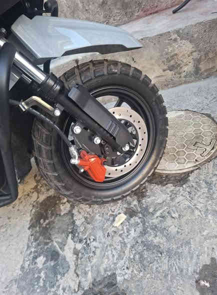 دراجه شحن اباجي 7 بطاريات ملف 3000 دراجه جديد صاري 20 يوم من اشريته السعر  1.500 العنون الشعله***********
