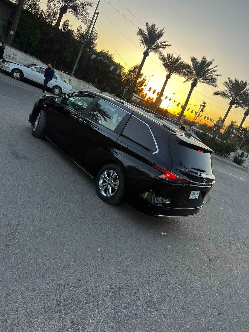 تيوتا سينا بلاتينيوم 2024
السلام عليكم تيوتا سينا 2024 بلاتينيوم هايبرد وارد امريكي

                  حجم المكينه :2500 

        المسافه المقطوعه :  20 الف ميل

 الضرر: صبغ الجنطه فقط مبدله وبارد بالجاملغ الخلفي جهة السايق
                                    بدون ايرباك 
موصفاتها
1.فتحه 
2. شاشه
3. هندبريك بصمه
4.كشنات جلد تدفئه تبريد امامي خلفي 
5.بصمه 
6. بصمة ابواب
7.كشنات كهرباء 
8. شاشه عرض بالسقف + ملحقاتها الريموت والسماعات 
9. بيبان كهرباء 
10. رادارات 360
11. تجاوي رجل للكشنات  الخلفيه vib
12. منافذ شحن على طول السياره + منافذ كهرباء (بلك)+منفذ HDMI للربط بالشاشه
13. عرض داتا شو في الجامه امام السائق 
14. ثلاث قطع تبريد
15.شحن وايرليس
16.خمس كامرات 360 درجه 
17.المرايه الوسطيه شاشه 
18.رقم بغداد مميز 75001
السعر : 340 وبيها مجال للطيبين وماكو بنظافتها ولا بمواصفاتها حالياً معروضه ميعجب السعر اكتفي بالصلاة على النبي 
صور حادثها مرفقه بالمنشور 
تفاصيل اكثر هذا رقمي
***********
مكاني بغداد شارع فلسطين
