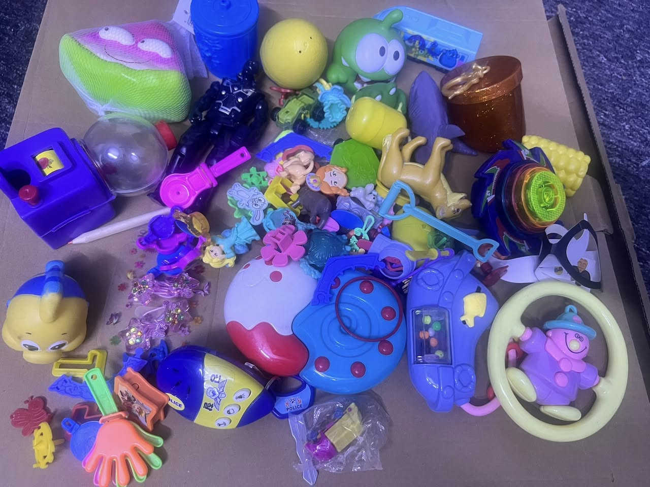 القطع المعروضة كلهم بستة الاف دينار


**إذا كنت صاحب هذا الإعلان وتريد حذفه لأي سبب، رجاءا أرسل رسالة إلى الدعم الفني**