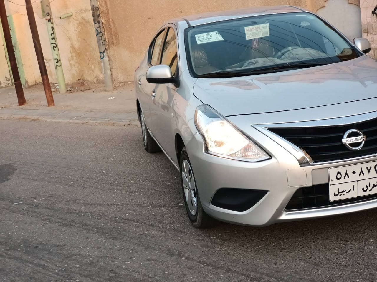 سلام عليكم نيسان صني موديل 20 سيار جديده كلش تراي زيرو ماشيه 130 السعر 97 وبيه مجال مكاني نجف الاتصال ***********
