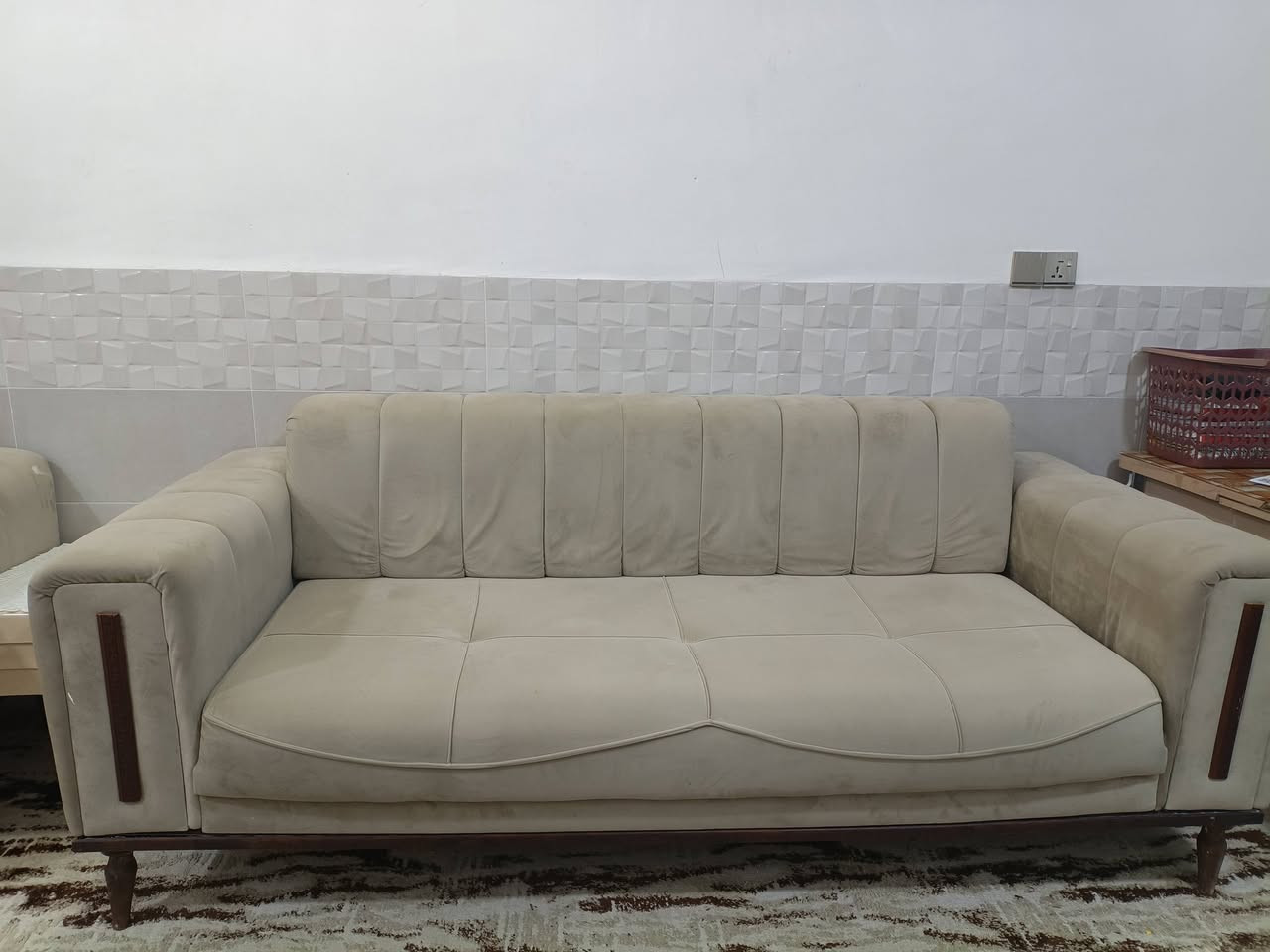 قنفات عشر مقاعد للبيع نضيفات مابيهم اي ضرر فقط رجل وحدة واكعة ومصورتها بالصور كربلاء حي العامل


**إذا كنت صاحب هذا الإعلان وتريد حذفه لأي سبب، رجاءا أرسل رسالة إلى الدعم الفني**