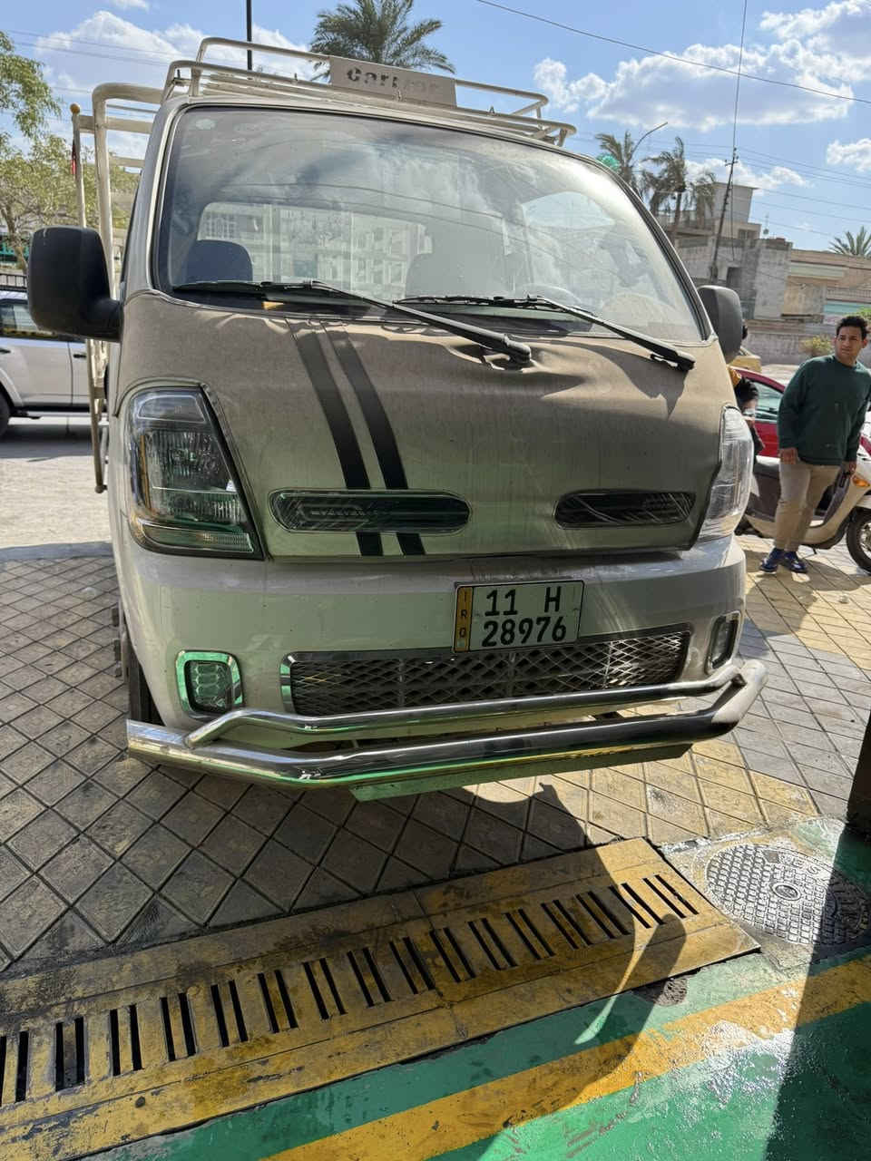 سلام عليكم للبيع كيه فحل مديل 20025
فول ‏مواصفات ايرباك تحكم مقود 
ماشيه 15 ألف بعده زيرو سياره 
مكانه صليخ 600  سياره باسمي تحويل ثاني 
سعر 220      ***********
