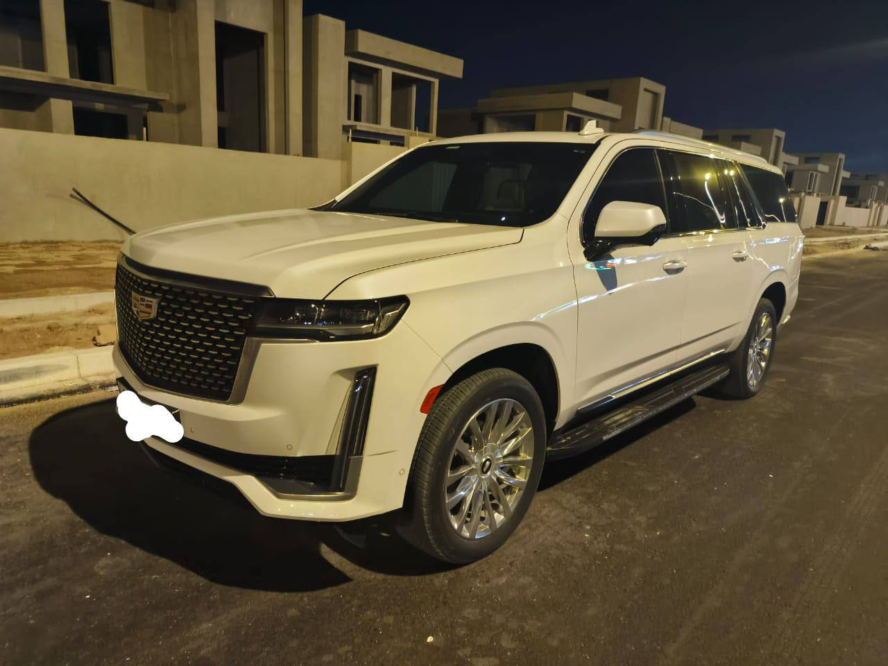 بيع او مراوس
اسكاليد 2023   ماشيه 30. الف 
سعر.   625
***********
