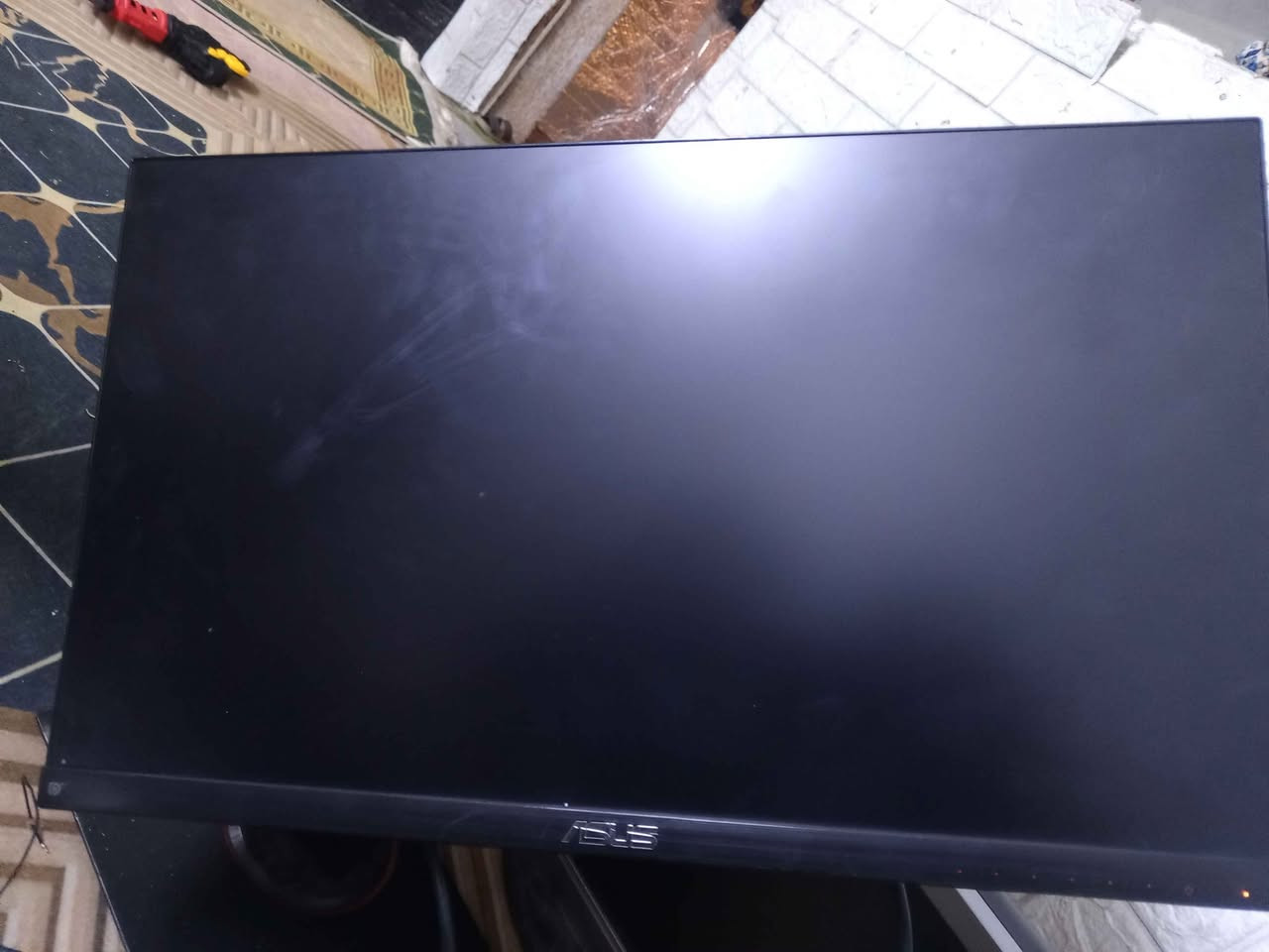 شاشة كيمنك للبيع حجم 24  بس شاشة مكسورة ابيعها الي عندة نفسها او يريديها يتصل *********** واتس اب بغداد, العراق
