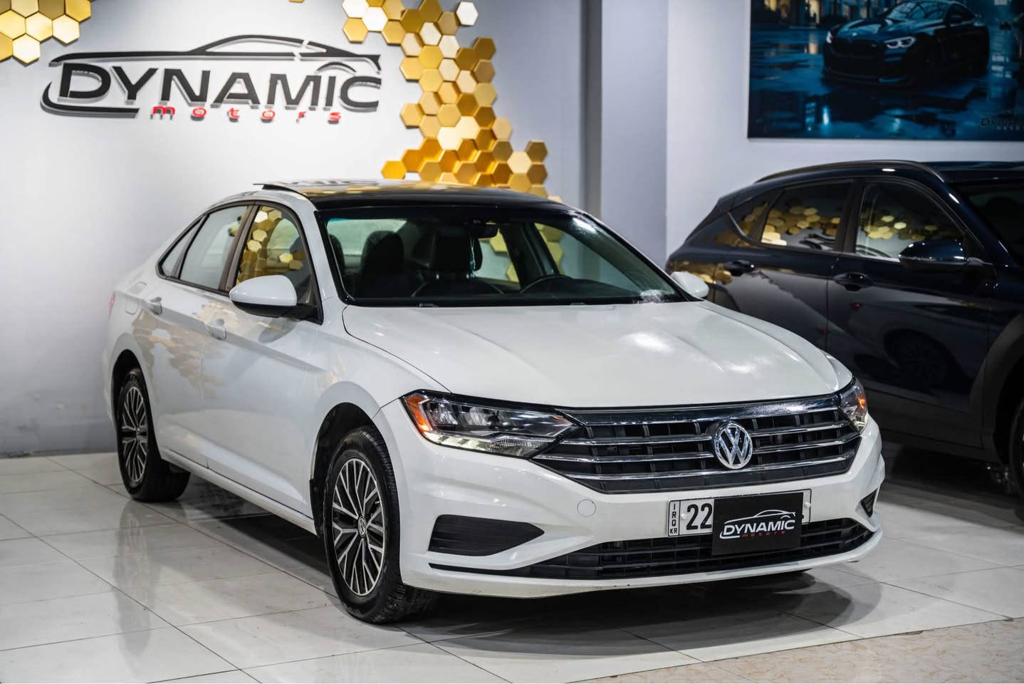 2021 VOLKSWAGEN JETTA, SE پانوراما 
سعر 158$🔥🔥🔥
موديل: 2021
وارد : امريكي 
مواصفات :SE -
‎عدد الأميال : 41,000ميل
الون : ابيض
الون داخل ؛ اسود
‏‎سلندر :  V4
‎صبغ :  ١ قطعة   
‎ارباك : ستيرن و بردة
سيارة رقم اربيل
مكان اربيل شارع حديد و خشب معرض دايناميك موتورز
‏‎من المعلومات الرجاء التصل علي وتس اب
سعر جدا مناسب 🔥🔥🔥📲📲
                                                                                              *********** -

** *** *** *** *** *** *** ***

2021 VOLKSWAGEN JETTA, SE پانوراما 

موديل : 2021
هاوردةي : امريكي 
مواسفات:  -SE
‎ماوەی ڕۆیشتن : 41,000ميل
‏‎پستۆن : V4
رةنگ: سپي
رةنگي ناوي : رةش
بوياغ:  1 پارجة  
ارباك : سوكان و شان
ژمارة هةولير 
ناونيشان هةولير جادةي حديد و خشب پيشنگاي دايناميك موتورز
بو زانياري زياتر پةيوةندي بكةن بة وتس اب
نرخيكي گونجاو 🔥🔥🔥📲📲

*********** - أربيل, العراق
