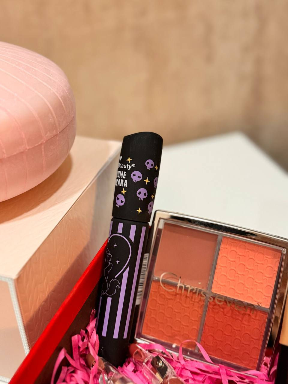 ✨🔥 عرض نار للمكياج — يجنن وبسعر يخبل! 🔥✨

حبايبي جهّزتلكم باكج مكياج كامل لكل البنات اللي يريدن لوك مرتب وثبات طول اليوم 😍💄
كل القطع مختارة بدقّة حتى تطلعين بأحلى طلة وبأقل وقت!

💗 الباكج يشمل:

💜بودرة ROSE BERRY
بودرة معطرة تجنن عطرها خيال 
وبيها كلتر تفيد للعرايش والمتزوجات وحتي البنوتات

💜ماسكارا Kiss Beauty Volume
تطوّل وتكثّف الرموش بشكل واضح وتبين العين أكبر.

💜بلاشر Chrisseven بـ 4 ألوان
درجات دافئة وثابتة، تخلي خدودج ورديّة وكشخة.

💜فاونديشن BARBIN Endless Perfection
تغطية قوية وتجانس حلو للبشرة، ينطيچ فاونديشن ناعم ومات.

💜قلمين تحديد شفاه
ألوان ناعمة ثابتة يرسمن الشفاه ويبرزن شكلهن.

كل هالبكج مع العلبة ب 25 الف بسسسسسسسسسسسس
مع توصيل لكافة المحافظات


**إذا كنت صاحب هذا الإعلان وتريد حذفه لأي سبب، رجاءا أرسل رسالة إلى الدعم الفني**