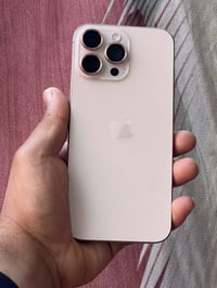 آيفون ١٦ برو ماكس • ٢٥٦ • داخل الضمان