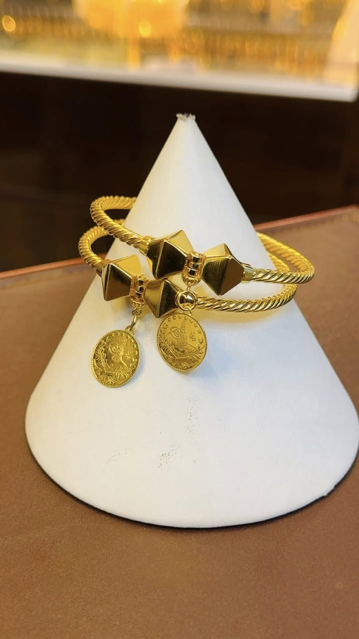 زوج ملاوي إماراتي الوزن (35.34) غرام


**إذا كنت صاحب هذا الإعلان وتريد حذفه لأي سبب، رجاءا أرسل رسالة إلى الدعم الفني**