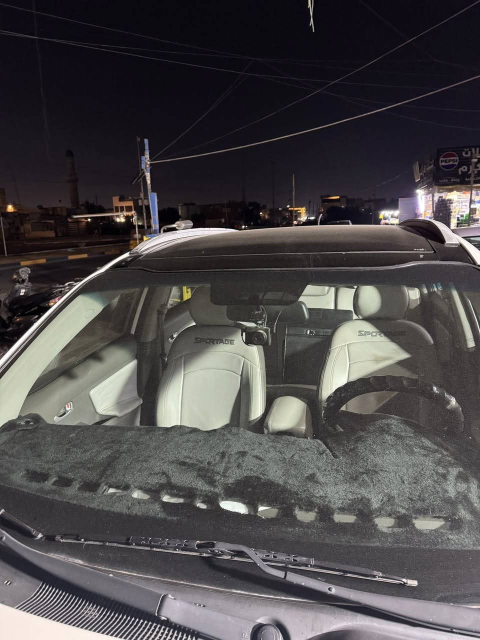 السلام عليكم 
اسبورتج خليجي ٢٠١٧ محرك ٢٤٠٠ دوش 
سياره مكفوله كفاله عامه محرك وكلشي صدر جديد سياره فول فتحه تحكم استيرن 
سياره بيه بارد بجاملغ الخلفي وراجع بارد 
مكان سياره حي اور 
سعر ١٧٠ وبيه مجال حك جيه 
***********
