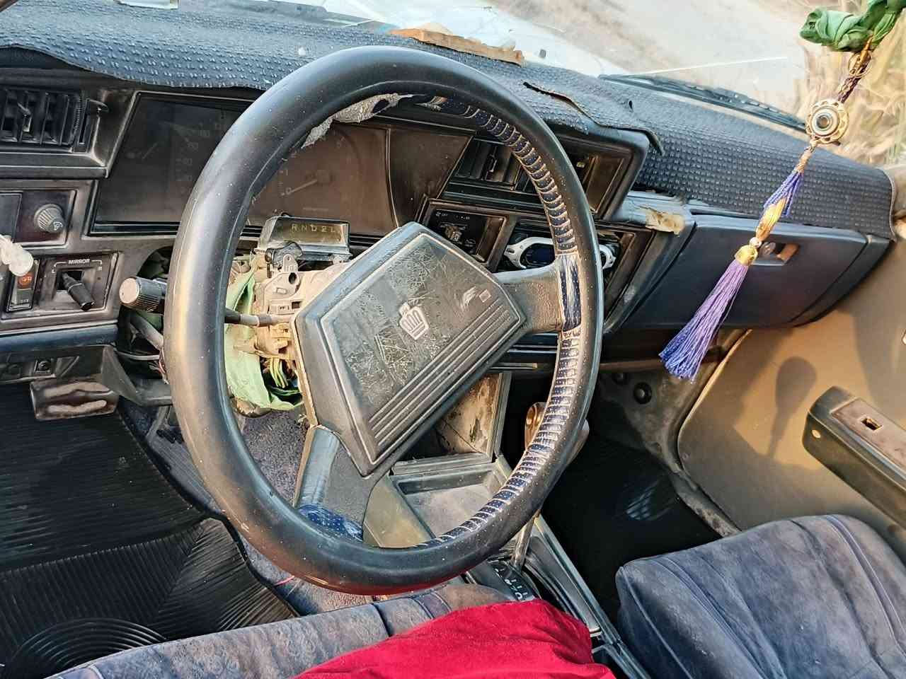 سلام عليكم سوبر البيع سيارة حلوه وجاهزه رقم ذي قار راعيه يمي مكينه وكير جديدة السعر ٣٠ وبيه مجال مكاني سوق الشيوخ‏‪***********‬‏
