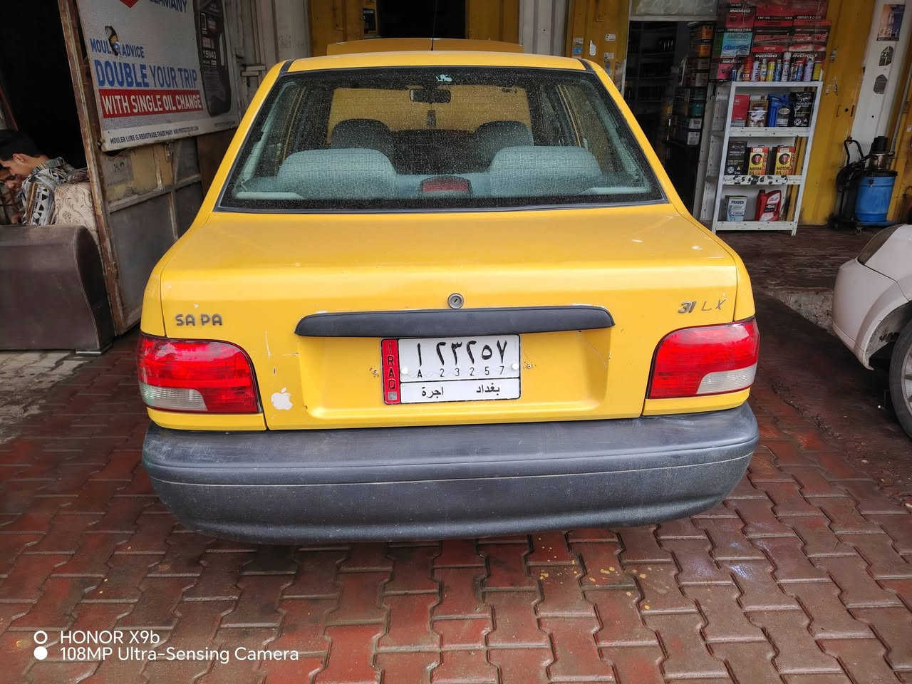 السلام عليكم ورحمة الله وبركاته سايبة موديل ٢٠٠١٤ جديدة في معنى الكلام سيارة مال بيت كير كفالة حدادية كهربائيات كفالة شواصي جهة اليسرة فقط لا غير مكينة تبريد غرامات صفر هيئة صفر مال سنة لي كدام السعر ٣٥ بية مجال رقم بغداد السنوية ٢٠٠٢٧  العنوان بغداد المدائن رقم الجوال *********** اتصل وحياكم الله
