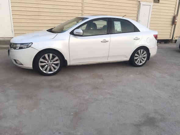 سلام عليكم سيراتو موديل 2011 رقم اربيل سنويه صاقطه 
السياره فول مواصفات بصمه فتحه شفتات استيرن 
مثبت سرعه تحكم مري شفط كامره داخل لونين 
السياره بيه جاملغ امامي مصبوغ فقط صوب اليمنه 
كير مكينه حداديه تخم تاير تبريد كوله شغال وخير من الله 
السعر 100 وبيه مجال الشراي الاستفسار ع رقم 
***********
