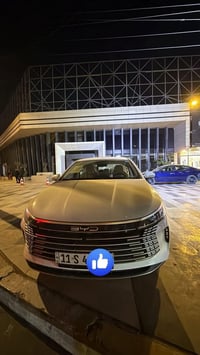 مكفولة • ماشية ٢٠٠٠ • ارضيات جلد