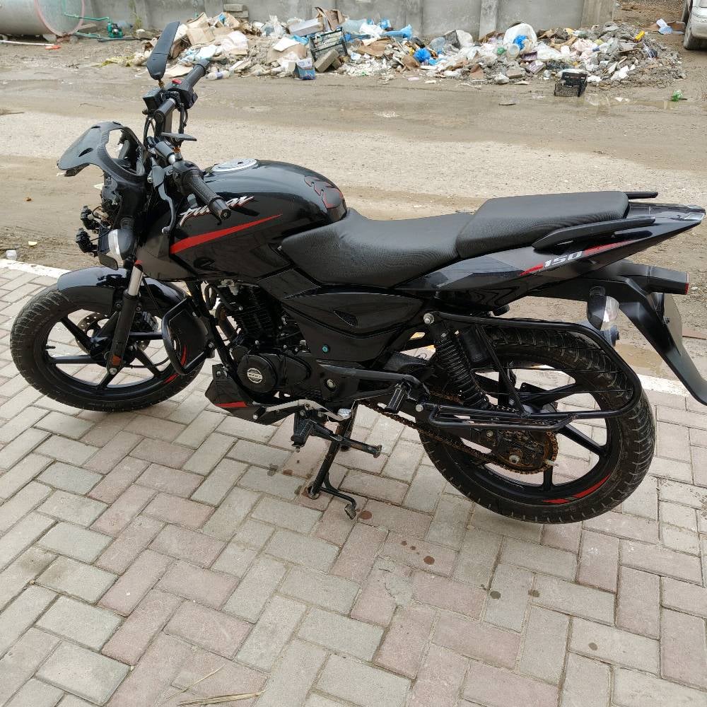 بولسر نيون 150سي سي الدراجه وضع شركه غراضهة كامله أوراق كمركيه شرط الفحص مكاني صلاح الدين سامراء 