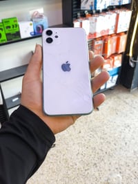 آيفون 11 • ١٢٨ • بطارية تحتاج تبديل