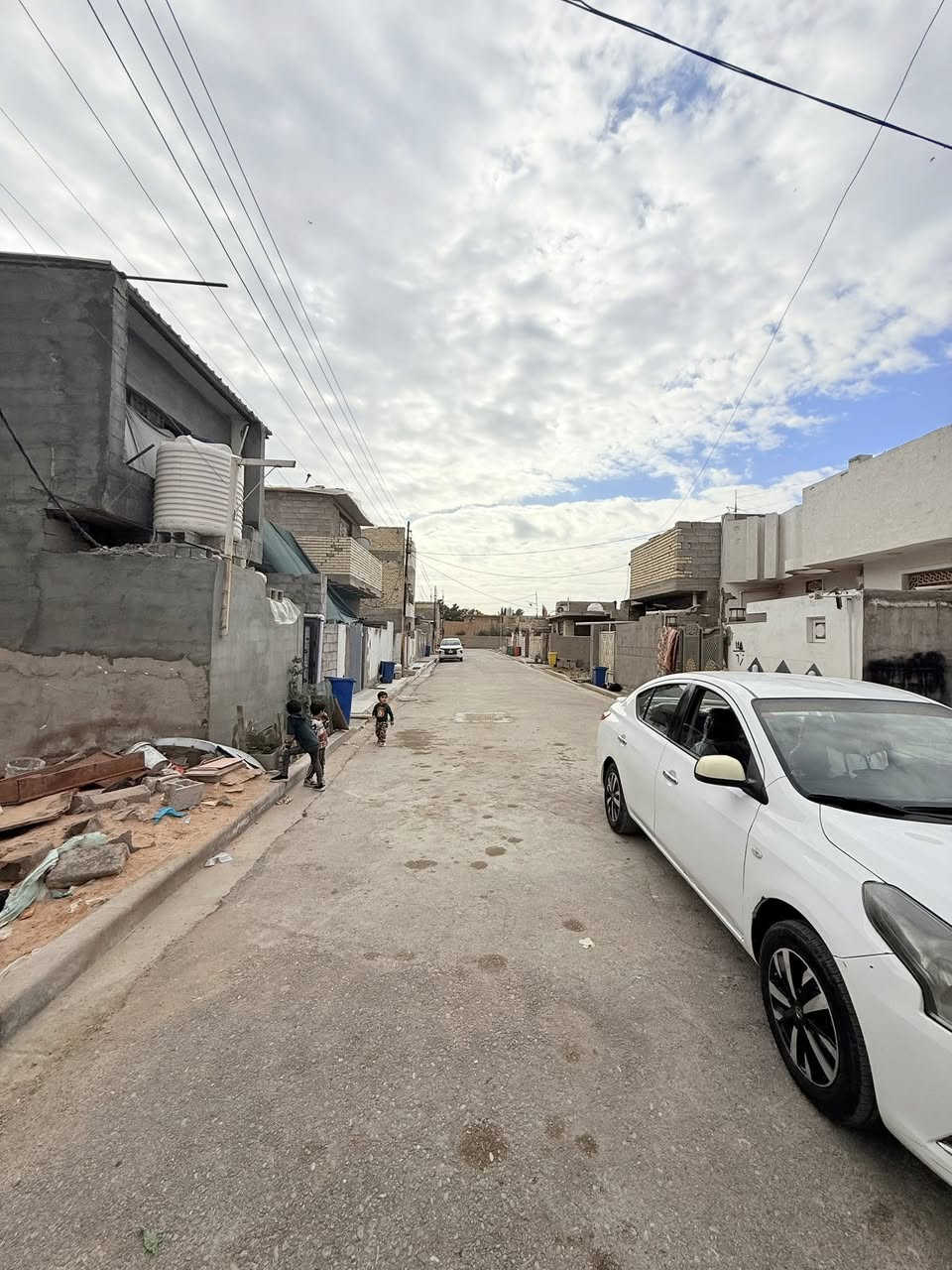 قطعه ارض  م150 متر زراعي قريبه ع شارع سبيس كامله خدمات شراي يتواصل عبر الرقم ***********
