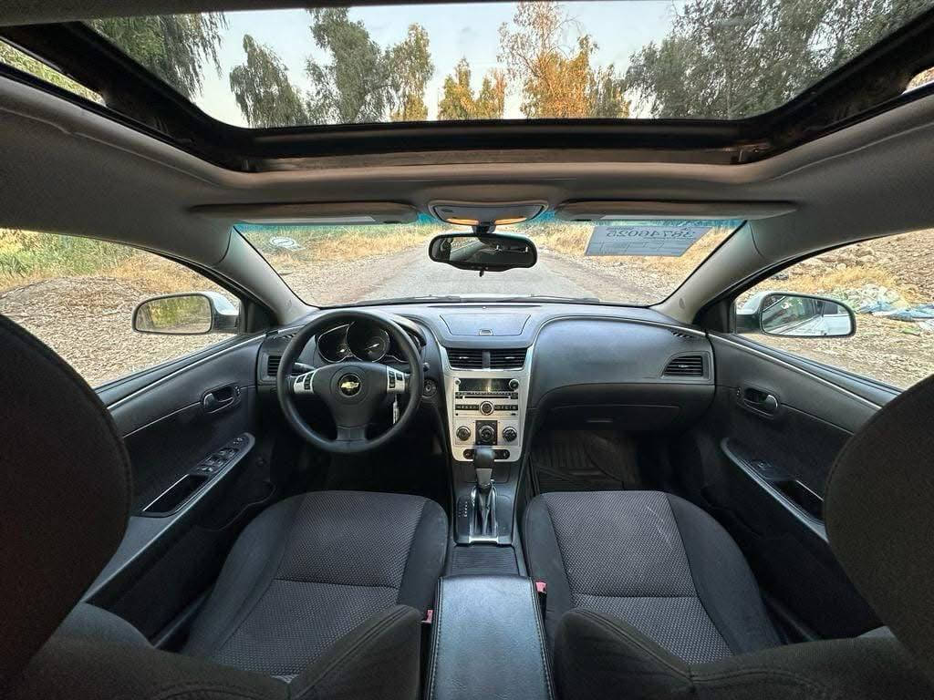 السلام عليكم
ماليبو ١٢ فول Ltz وارد امريكي
تبريد تدفئه 
محرك ٤ سلندر ٢٤٠٠
سلايت روف
تحكمات ستيرن
كهربائيات كاملة
داخل اسود
رقم الماني بأسمي
سنوية لل ٢٩
السيارة كلين بدون ضرر
مكان السيارة موصل الأيمن
*********** موبايل-واتساب
