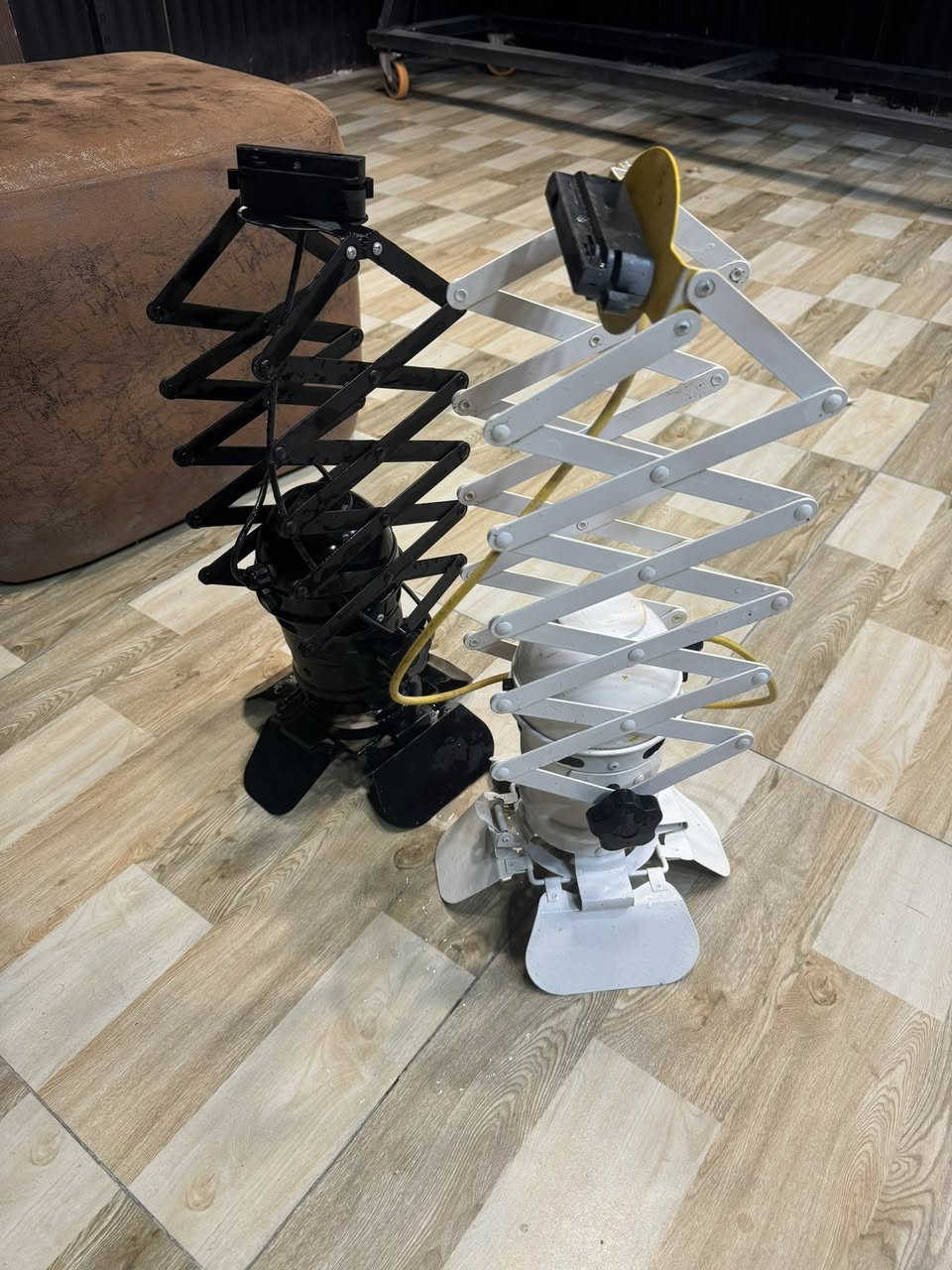 موجهات سعر القطعه 10
العدد 20 قطعه
للاستفسار واتساب ***********
