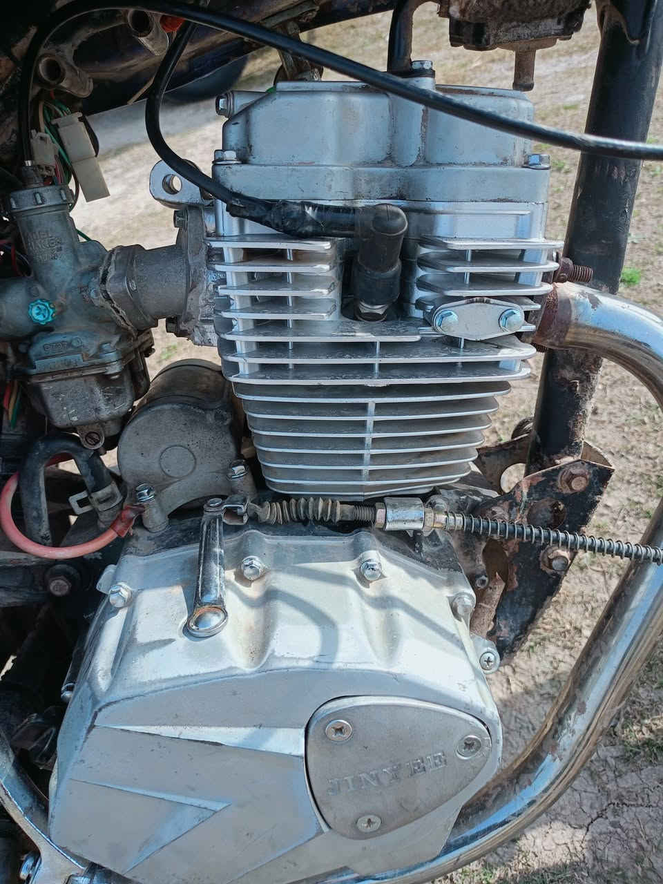 سلام عليكم موطور لبيع سعر 250 وبي مجال بسيط ***********
