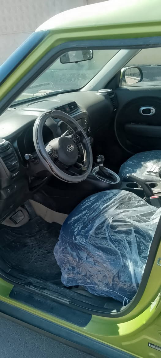 السلام عليكم كيا صول للبيع موديل ٢٠١٦ حادثهه امريكا بس بنيد بلعراق بيهه بس باب صبغ سياره بيهه باردات مكينه ٢٠٠٠ كير ومكينه وحداديه وتبريد جاهزه سياره رقم بابل سنويه لل ٢٠٢٩ ماشيه ٧٩ داخلهه جديد تحكم مقود شاشه بلاديه سياره بدون ارباك عنوان كربلاء  
سعر ١٠٩ وبيهه مجال رقم موبايل ***********
