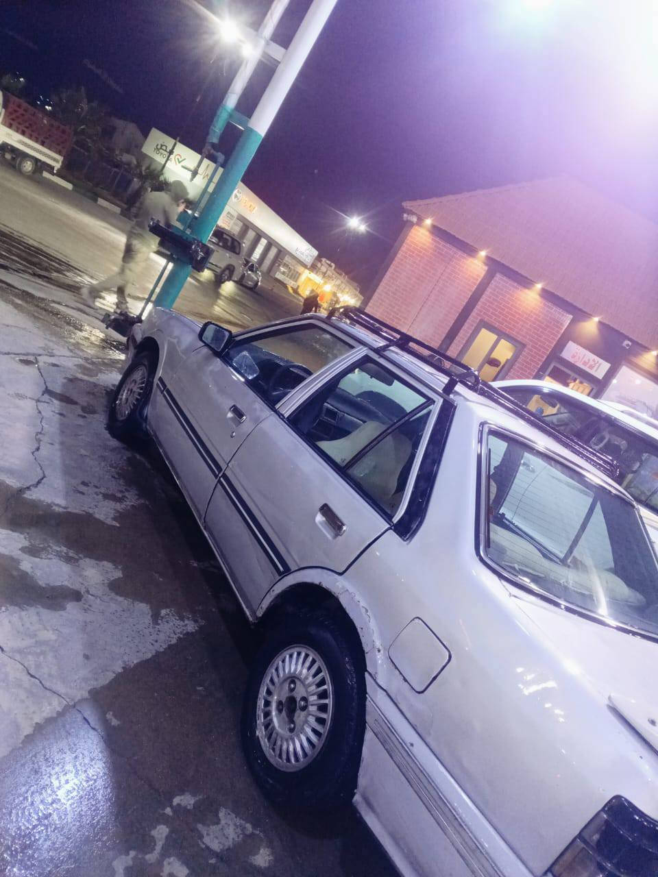 السلام عليكم ورحمه الله كيا كابيتال موديل 93 ماكينه وكير بلادي نظيفات كلش سياره جاهزه رقم دولي سنويه لل 27 شرط التحويل سياره على بلاديه صدر خلفي امامي نظيف دواخلها نظيفه كلش بيع او مراوس حتى لو بتاكسي سعر البيع 20 ورقه    وبيها مجال بسيط مكاني بغداد رقم الهاتف ***********
