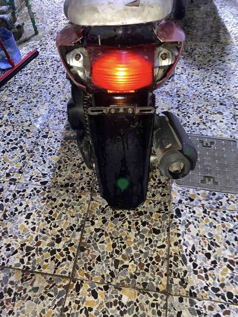 سكنس نثية كهربائيات شغاله مكينه حلوه وزينه كفرات مالتهه لصليه رايدهه ب٣٥٠ بيهه مجال عل خاص موجود عل رقم هم ***********
