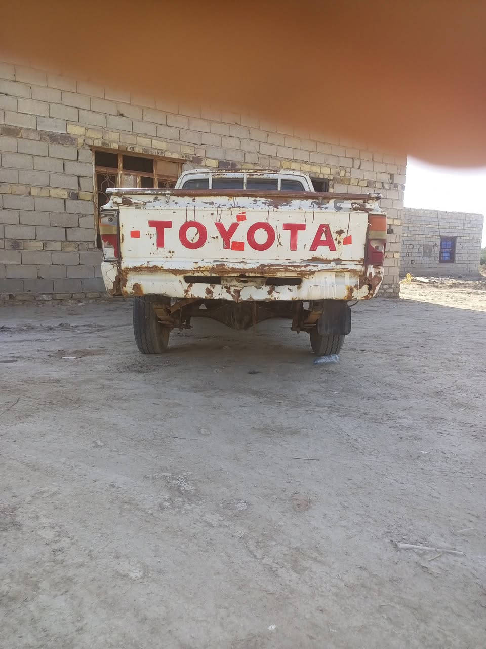 سلام عليكم سياره اللبيع موديل 85رقم قديم بابل وسنويه بيها مالك عنوانه سليمانيه بيعك هل موجود كفلها سرقه وعشائر محرك كير كسن تخم تاير كهربايات كابريته  جيس جاهزه وين ما يعجبك السعر 12قفل ترهم مراوس العنوان الديوانية قضاء الحمزه الشرجي قرب صيطرت الطابو ***********$***********
