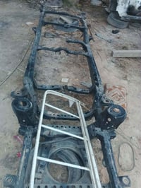 شاصي تيوتا • احمر • رقم مثنى