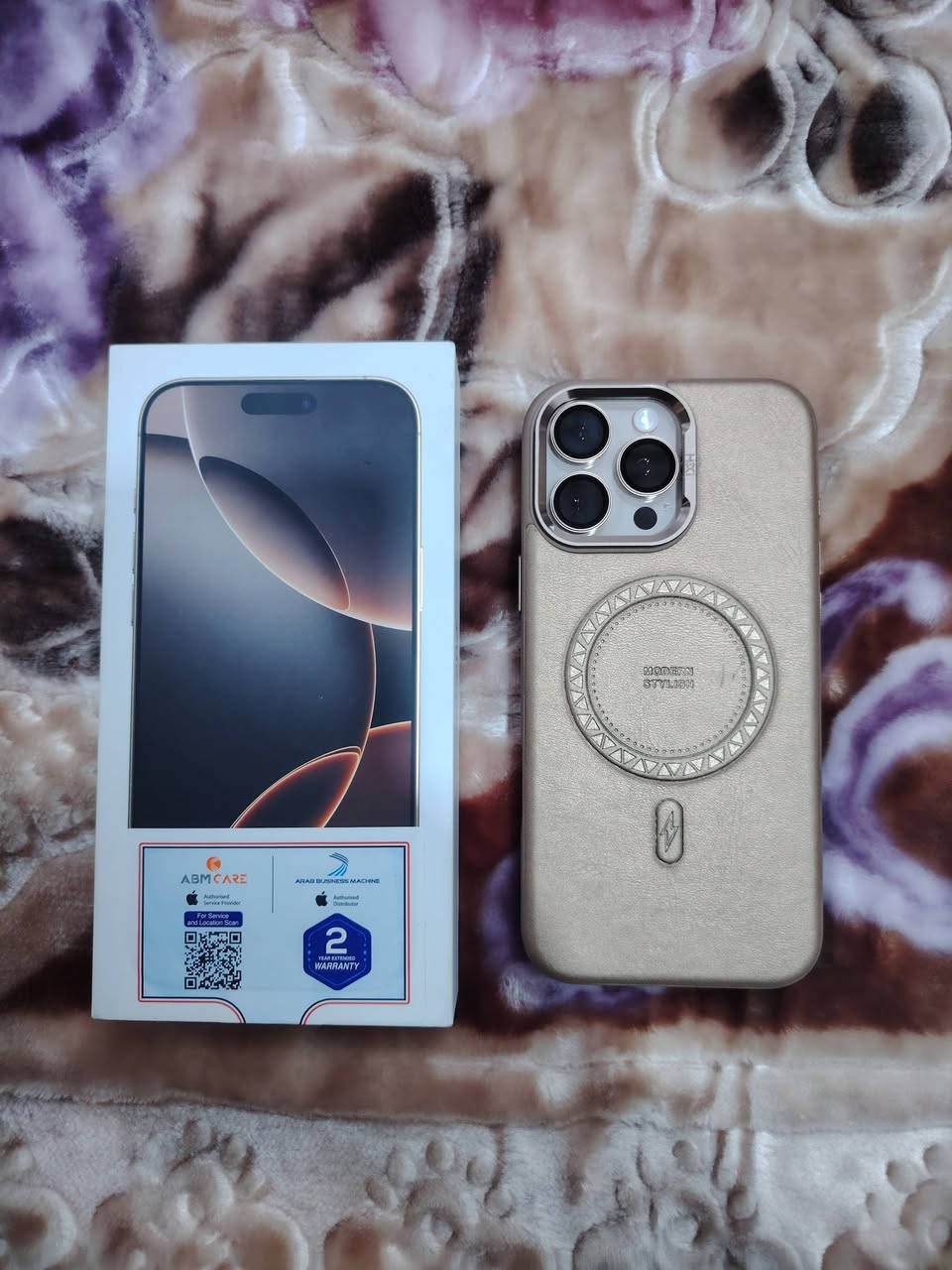 ايفون 16برو ماكس جهاز جديد ستخدام قليل كلش ضمان اي بي ام لعربي لاصلي شرق اوسط جهاز كنه ماخذه جديد بطاريه 100مشحون 20دوره فقط جهاز زلق ما بيه ولا خدش جديد كلش وين ما يعجبك افحص ويه عدسات لكامره ياقوت لاصلي ويه لزكه اصليه ويه 4حافضات اصليات يعني من لخير فقط بس جيب شريحه وخليه بيه كلش ما تشتريله جاهز مكاني بصره ***********
