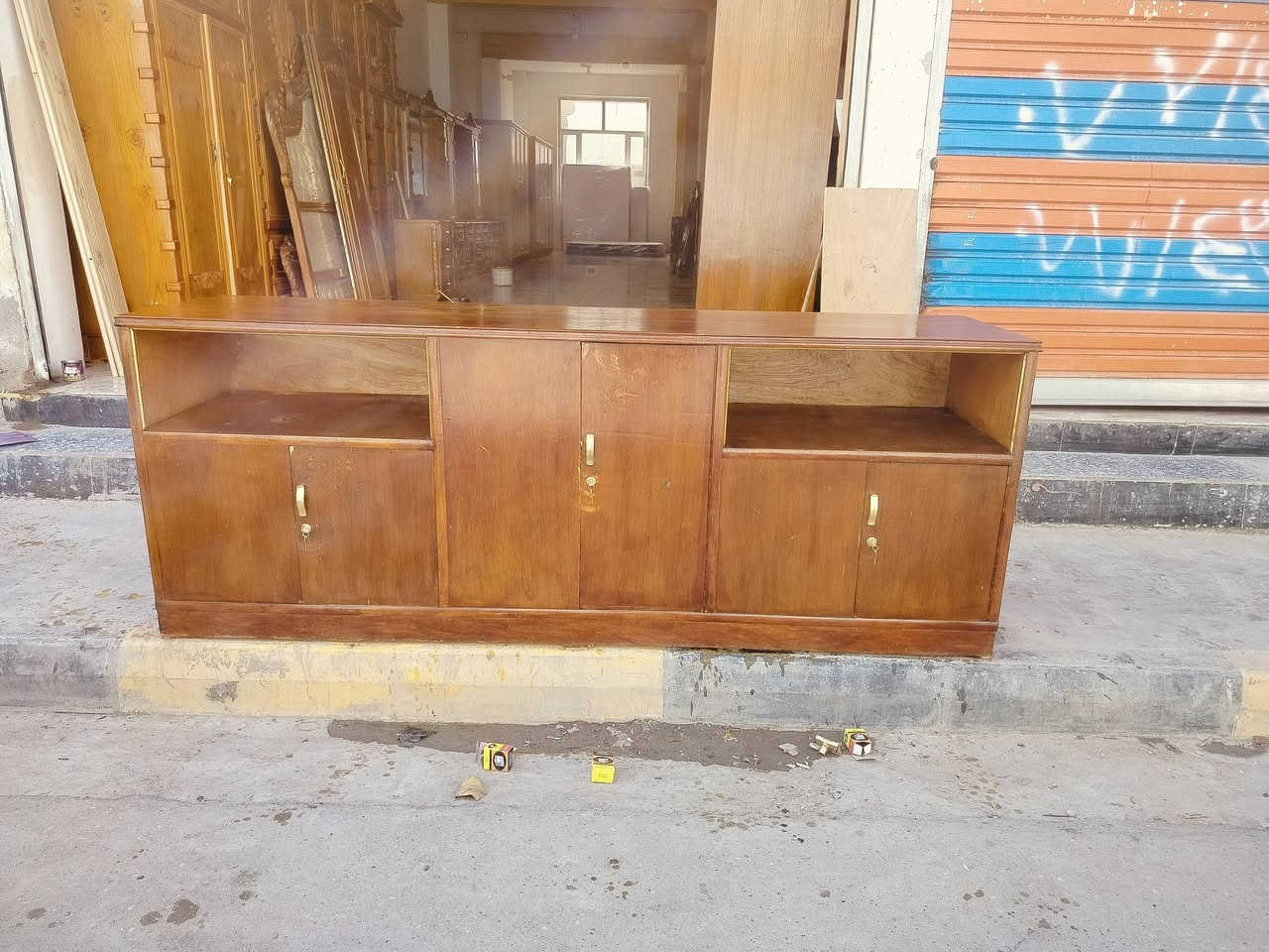 السلام عليكم كنتور مستخدم كنتور ابو الاربعه جديد عنوان واسط العزيزيه شارع التربيه متج 8 بالليل 11 بالليل عنوان مقابيل التربيه قاعه الجيم *********** يمه صور رسول
