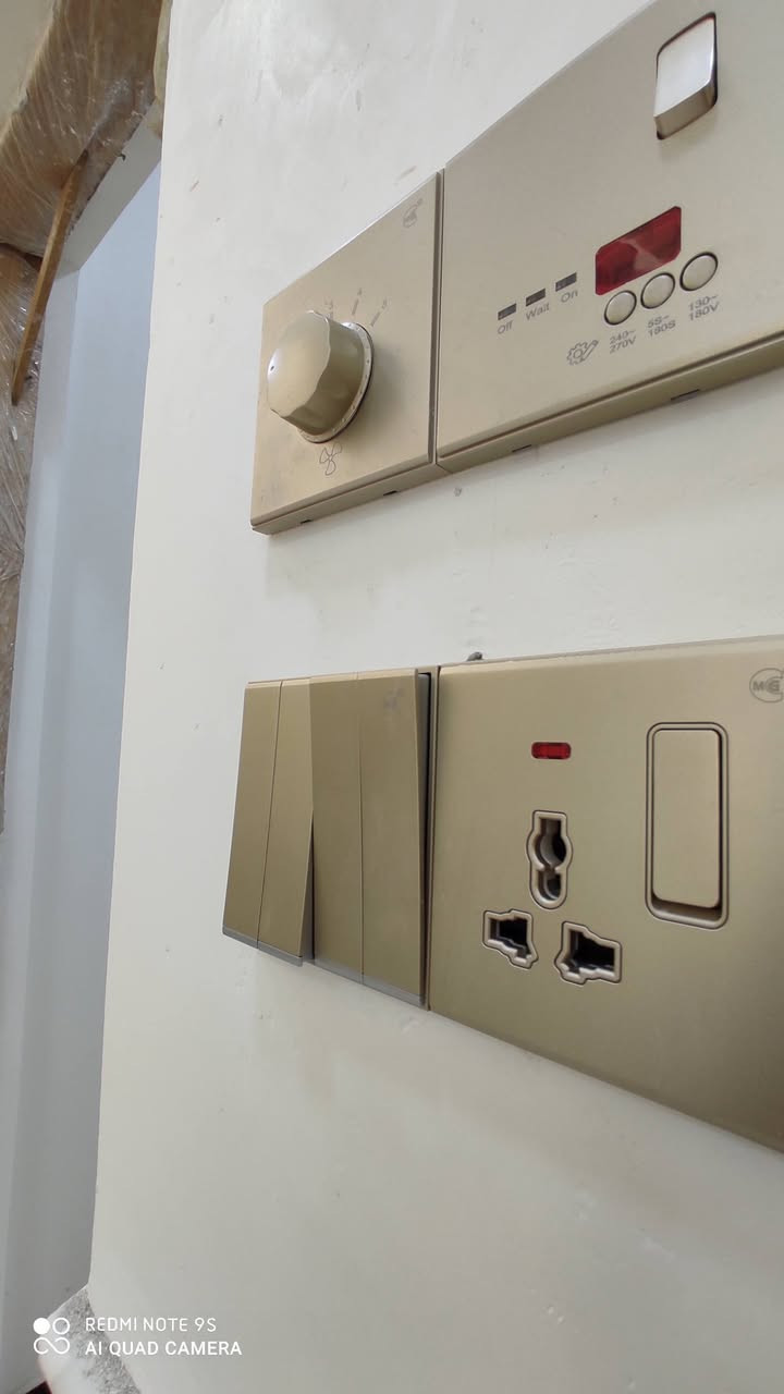 بســـــــــــــــــــــم_الله_الرحمــــــــــن_الرحيـم تم الانتهاء من مرحله التشطيب  🏤🏤  …………  … حسب تندر العمل 📝📝📝.……………………………………………………………موقع العمل #محافظة_ميسان_العماره #  حي المعلمين الجديد

مساحةالمنزل150مربع………………………………………
  
( حسين الكهربائي للتأسيسات الكهربائية 💡💡 والانارة 

الحديثه )…………كادر حسين الكهربائي متخصص في كافة 

التأسيسات الكهربائية  #منازل 🏨 #بنايات🏬 #محال_تجارية 

🏪وكافة الأعمال الكهربائية و المنظومات 🛠️💡⚡………………………………………………………………         ويحتوي على 🔽🔽 🔴  منظومة  كامرات مراقبه........  

🖥️ 📸 🔴  منظومة  أنترنيت…………… . .. 📱📲 🔴  

منظومة  مجمع ستلايت........... 🖥️📡 🔴  منظومة  

الايرث  ..................🔌🔌  🔴  نظام الفوتوسيل للاناره 

الخارجيه………🌇🎑 🔴  تثبيت بواري السبالت وبوكسات 

الاستراحه      ـــــــــــــــــــــــــــــــــــــــــــــــــــــــــــــــــــــــــــــــ#للتواصل_والاستفسار 📞👇
أسيا  

➖ 📲  ***********
