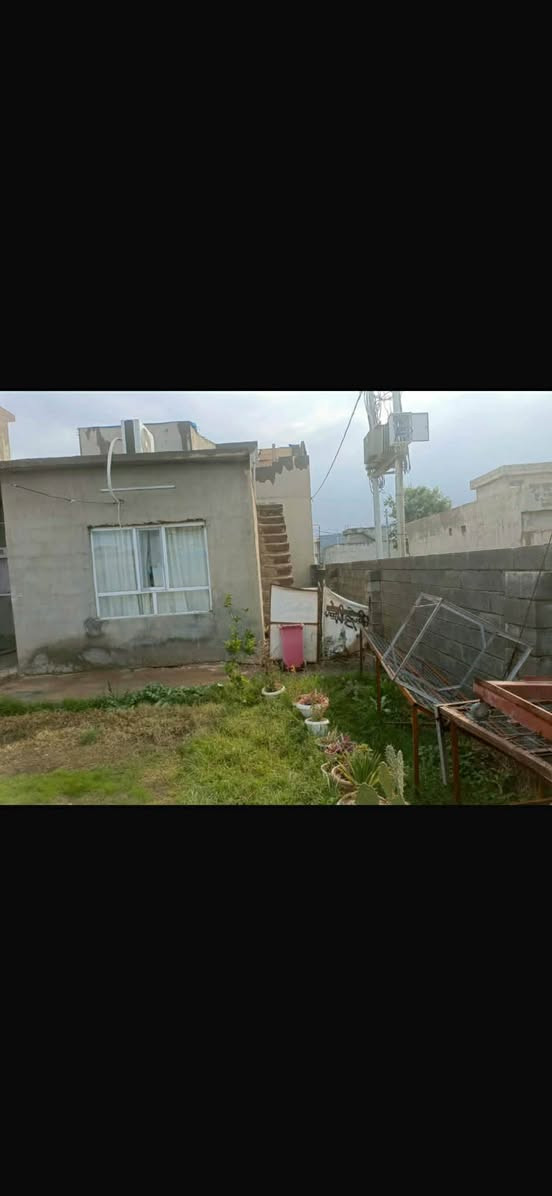 دار للبيع جاهز للسكن مساحة ٢٠٠ متر خلف جامع معسكر بفرع سعر ٢٧ مليون مع مجال اتصال على *********** او ***********
