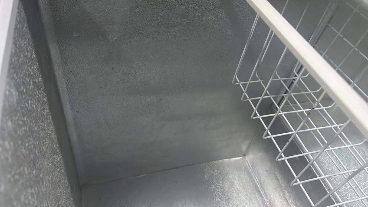 مجمده شغاله ونظيفه يردوها بـ125 الف بالمسیب وهذا رقمهم ***********
