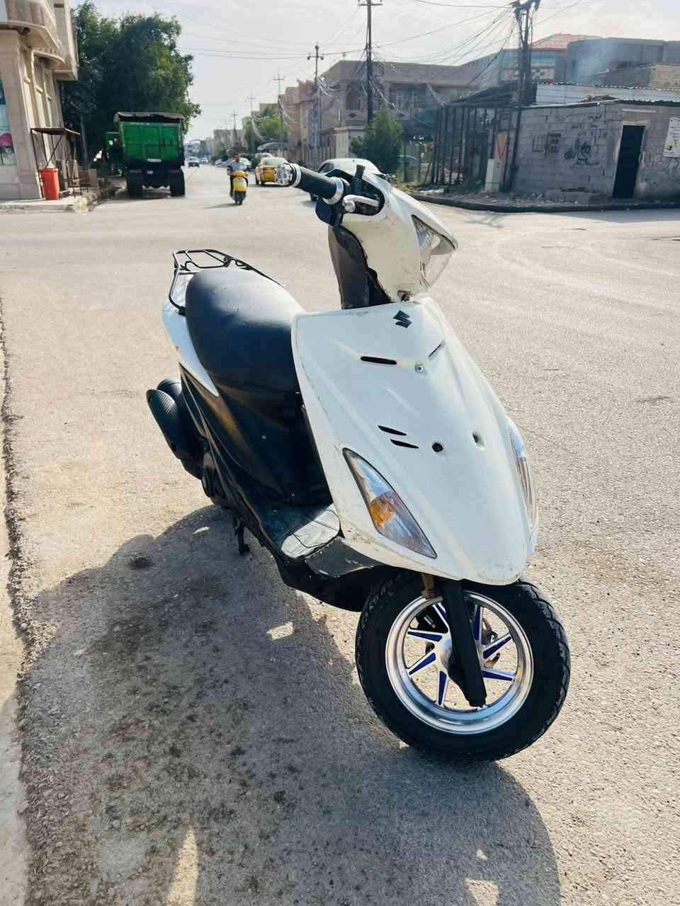 سلام عليكم للبيع دراجه ادرس يباني حديث  مابيه نقص شلعه معدل كهربائيات كله شغاله دراجه مبدال بيه بس والفات  سعر خاص...  ***********
