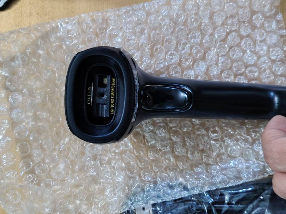 قارئ باركود سلكي
✔️ سريع ودقيق لقراءة باركود السلع
✔️ يعمل مع جميع منظومات البيع والمحاسبة
✔️  USB (تشغيل فوري)
✔️ مناسب للمحلات والمخازن
💵 السعر: 30 وتوصيل مجاني داخل محافظة ميسان
للاستفسار *********** عمارة, ميسان
