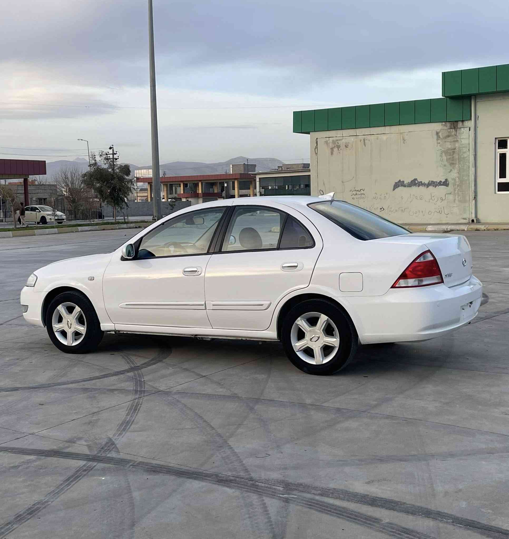 سەنی  سامسۆنک   براوە 2007   فول بێ سلایت
ناوزەرد شاشە. جلد وهیتەر تەبرید لەمس نمونە  کامل مەسرەف کراوە   *********** 
*********** سعری کۆتای 53 گەلا
