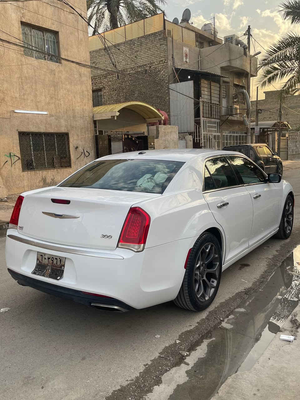 السلام عليكم 
للبيع اوباما موديل 2012 
خمس مواصفات 
السياره جاهزه كير محرك اكسل كفاله
صدر امامي خلفي خير من الله جديد
تخم ويل جديد وتخم تاير اقل الشهر من شاده
داخلها صاج ملكي  كشنات كهربائيات وهيترات
كير ماوس شاشه كبيره البدي كفاله بيها بارد بسيط بالجاملغ الايمن الامامي وبيها رصعه بالباب الي وره السايق وباقي السياره ما مفتوح بيها برغي وبيها كصة القماره لاطش بيها النانو وصاير اسود واهل المراكز  يعرفون شون يشيلونه بيها منضومه عدسات زرع زنون يعني لايت نهار فول تحديث اصلي مصار اسبوعين من حدثت السياره جاهزه رقمها اربيل تحويل ثاني يوم 

السعر 173 وبيها مجال 
مكاني بغداد الحريه
***********
