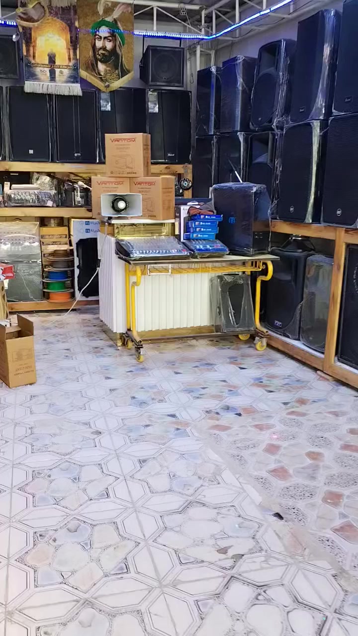 اللهم صلي على محمد وآل محمد 
#توفرلدى_معرض_الدر 
#بوق_فانتوم_هندي_38_واط
   📍  ⬇️⬇️عنوان المعرض ⬇️⬇️📍
📍العراق _ ذي قار _ سوق الشيوخ _ شارع القادسية مقابيل مدرسة الوهج الاهلية 📍 
#يوجد خدمة توصيل لجميع المحافظات
للطلب والاستفسار مراسلة الحساب او الاتصال على الارقام التالية 
***********
***********
#الدر_للصوتيات
